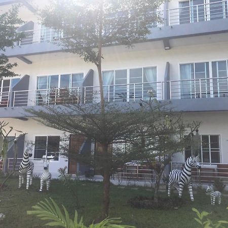 Kasemsuk Guesthouse Sha Extra Plus Karon エクステリア 写真