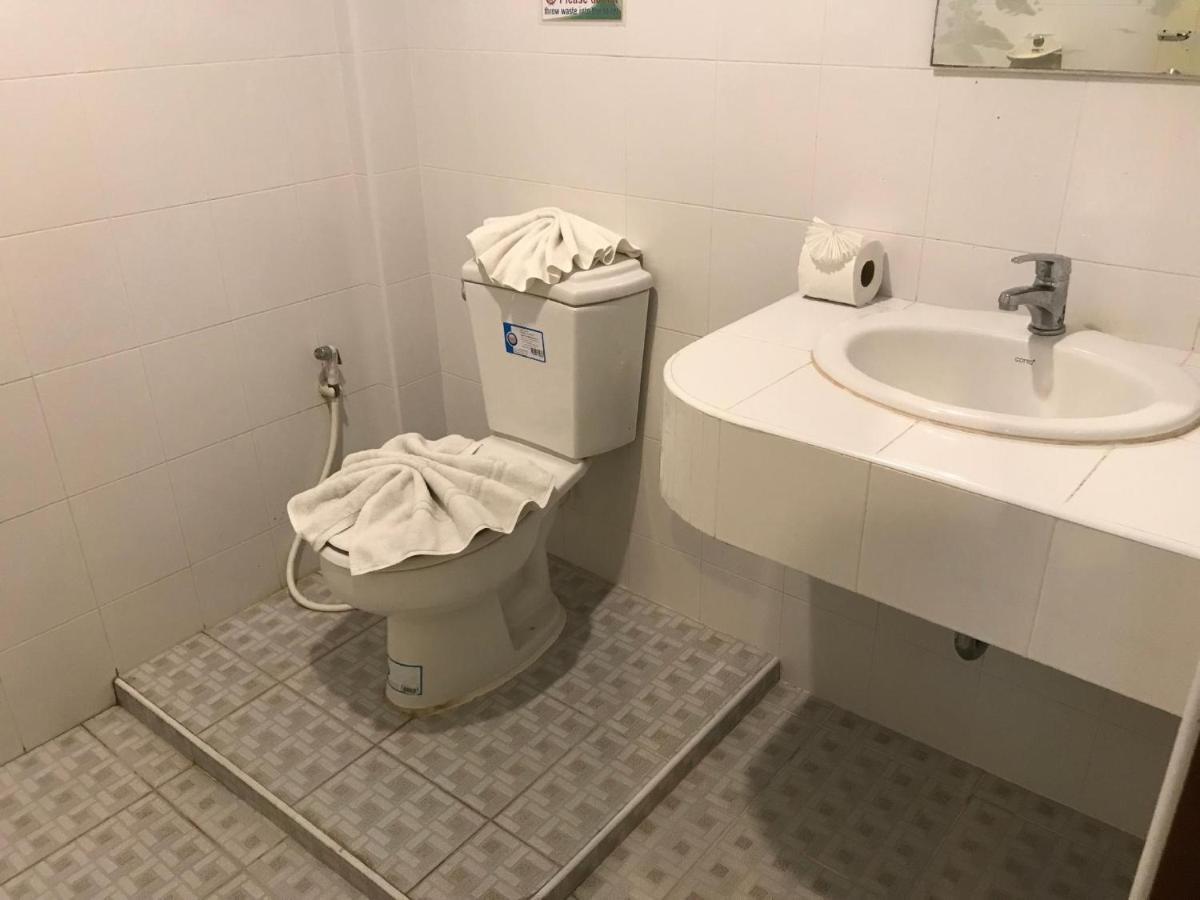Kasemsuk Guesthouse Sha Extra Plus Karon エクステリア 写真